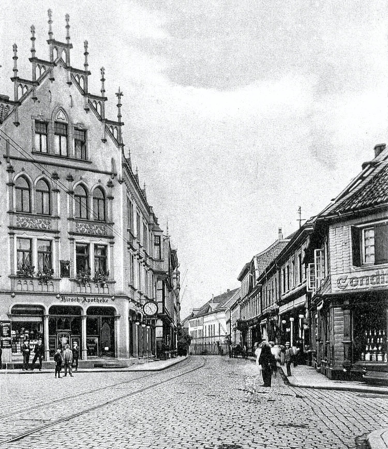 Bürgerplatz Blick Hauptstraße