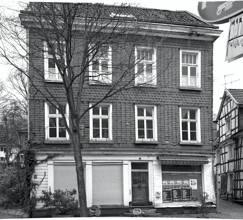 Kirchstr 13 Frontansicht um 2000