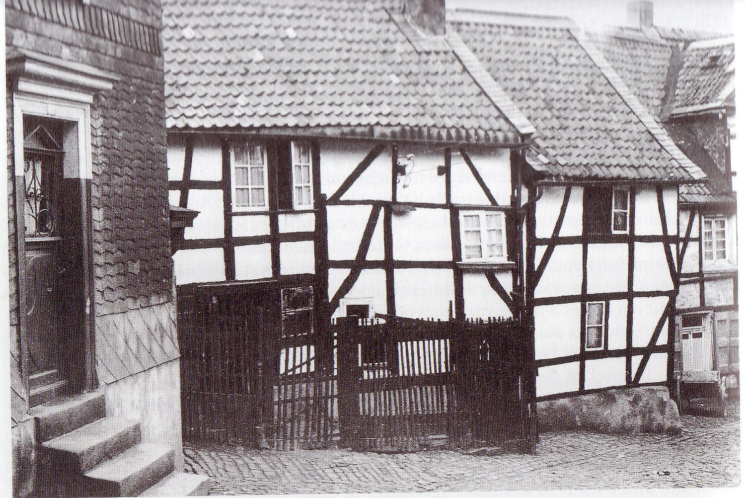 02-mitte Seitenansicht