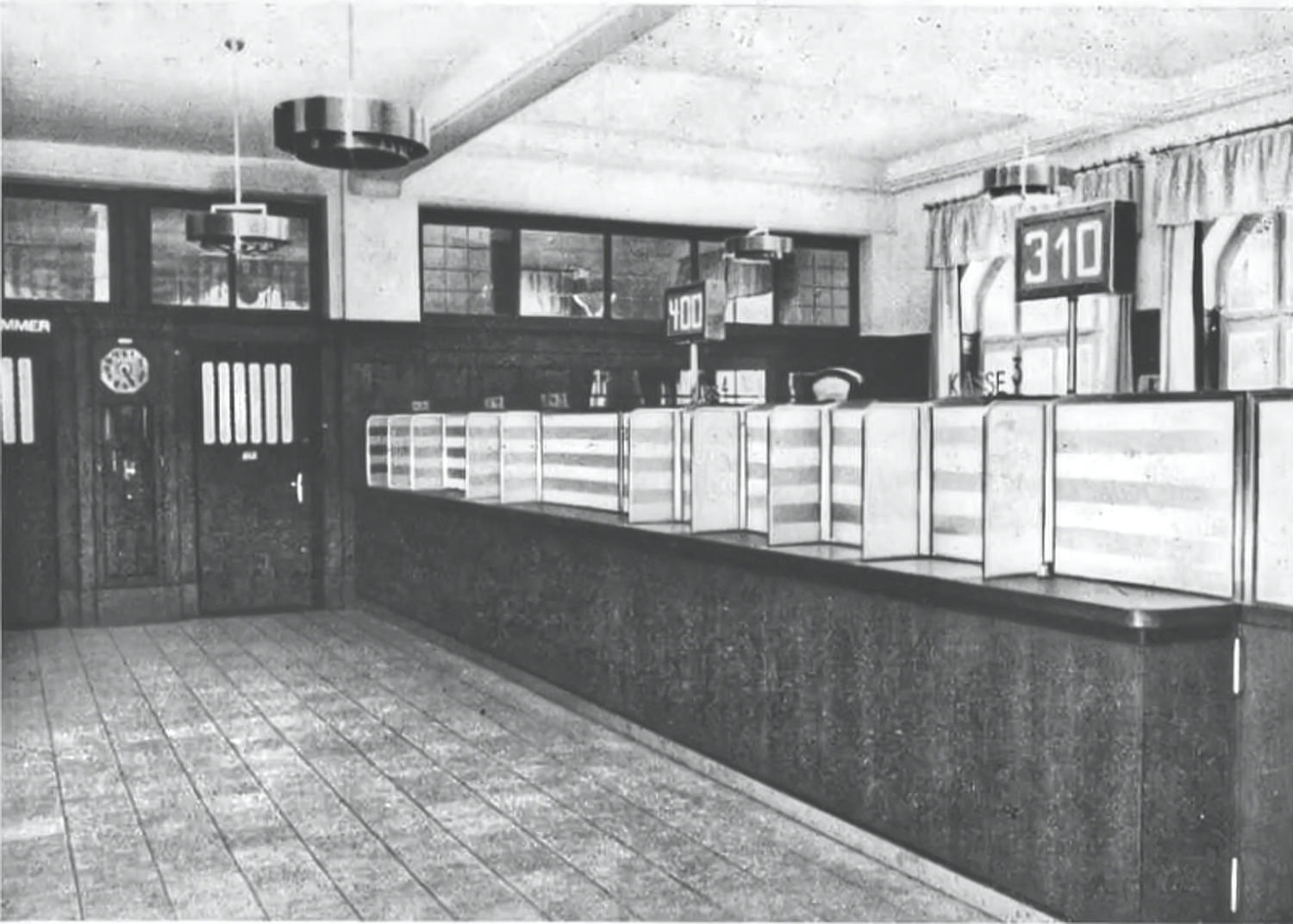 1946 Kassenhalle Bankabteilung