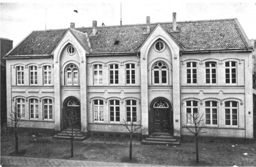 Schulstraße 18<br>Knabenschule